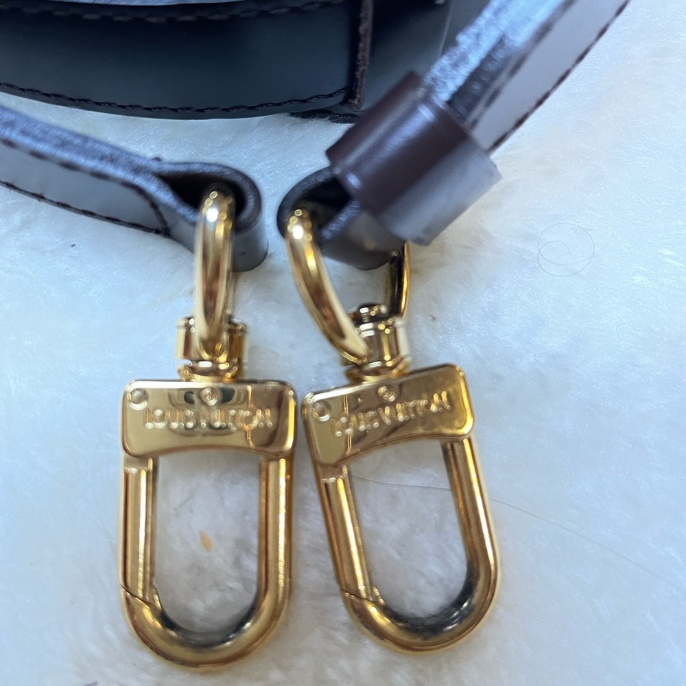 Louis Vuitton Damier Ebene adjustable strap